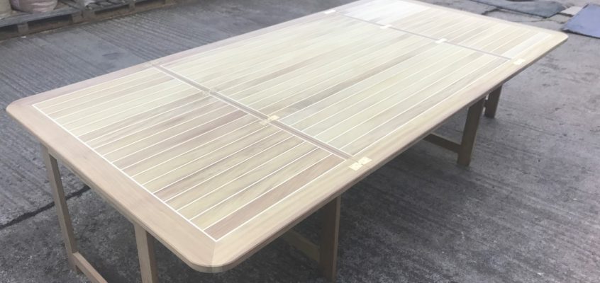 A bespoke table for the beach